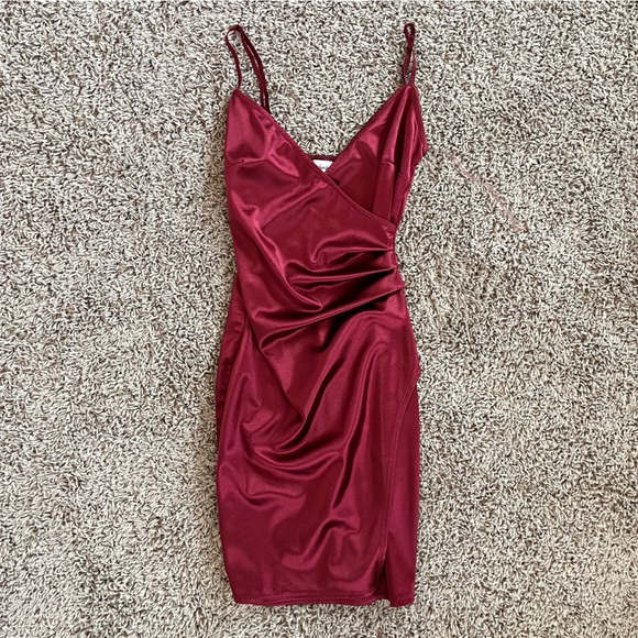 Homecoming Dress | Dark Red - Picture 1 of 2